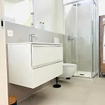 Apartment Golden - Stylish And With Free Parking!