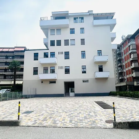 Golden - Stylish And With Free Parking! Apartamento Lugano